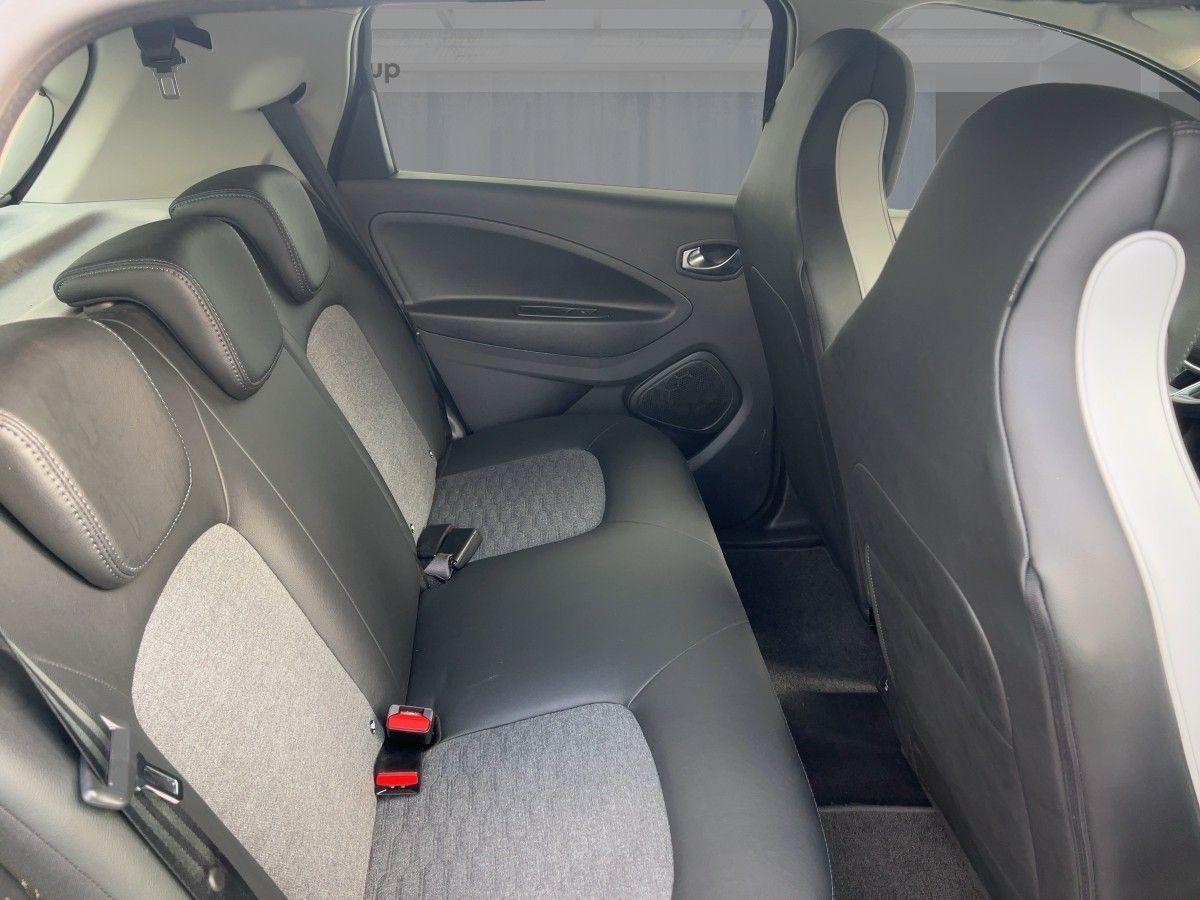 Renault ZOE Intens R135/Z.E. 50 - Samsaru's Car Outlet