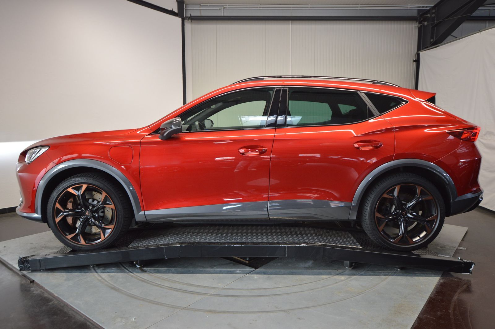 Cupra Formentor VZ 1.4 e-HYBRID - Samsaru's Car Outlet