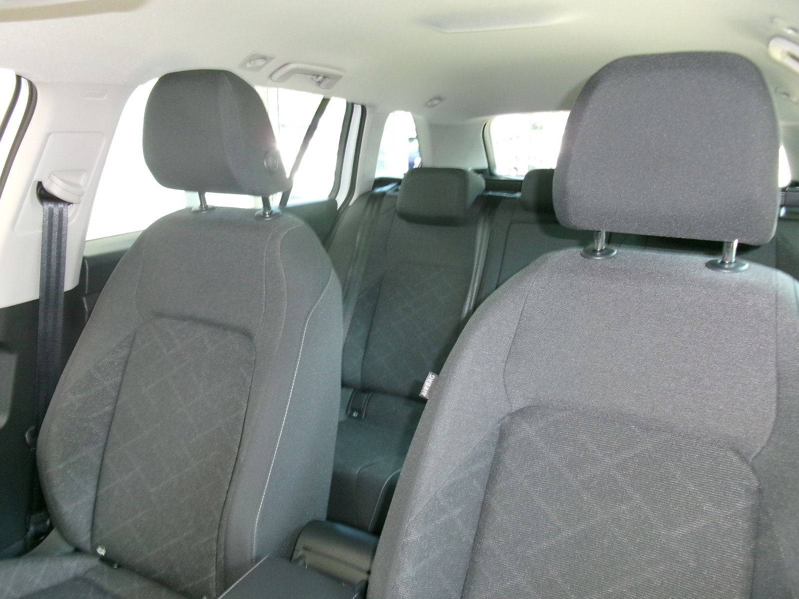 Volkswagen Golf VIII Variant eTSI Life - Samsaru's Car Outlet