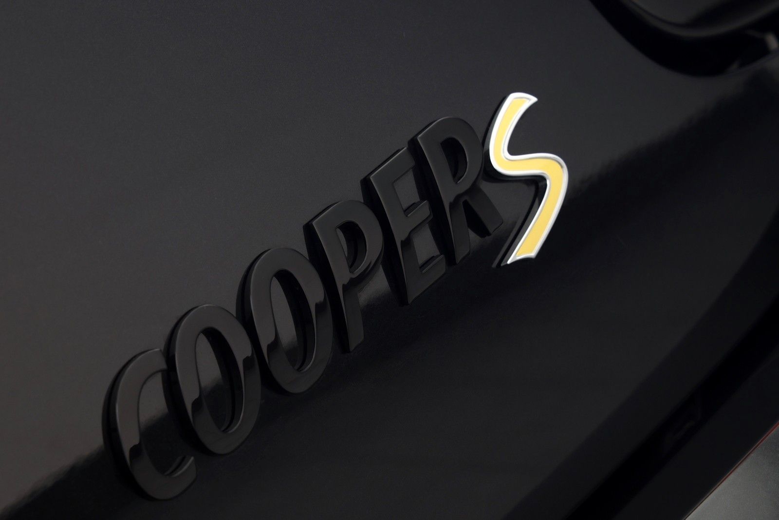 MINI COOPER SE Classic Trim Black - Samsaru's Car Outlet