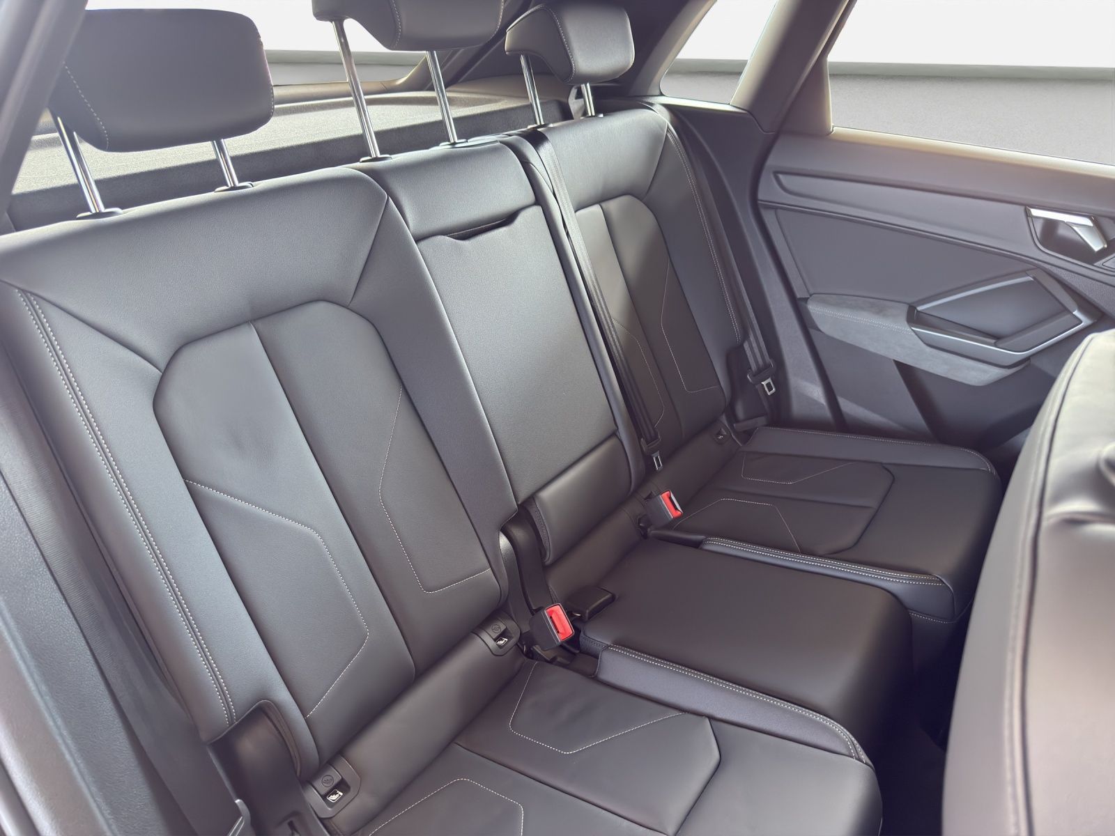 Audi Q3 40 TFSI quattro S-LINE*0,99%-Finanz*NAVI-PLUS