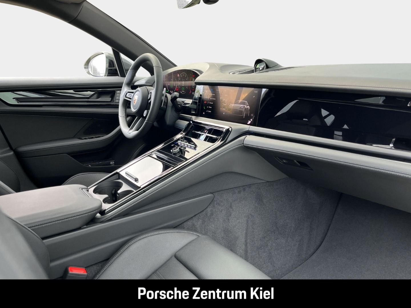 Porsche Panamera 4 E-Hybrid HA-Lenkung InnoDrive HUD