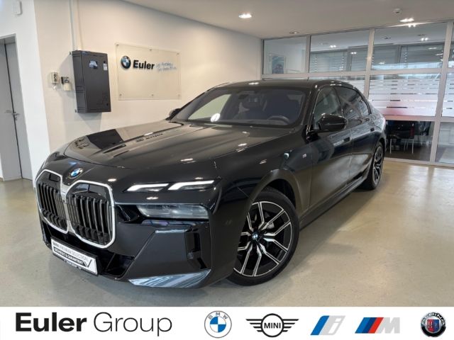 BMW 740 d xDrive M Sport PanoSky StHzg IconGl Aktivl