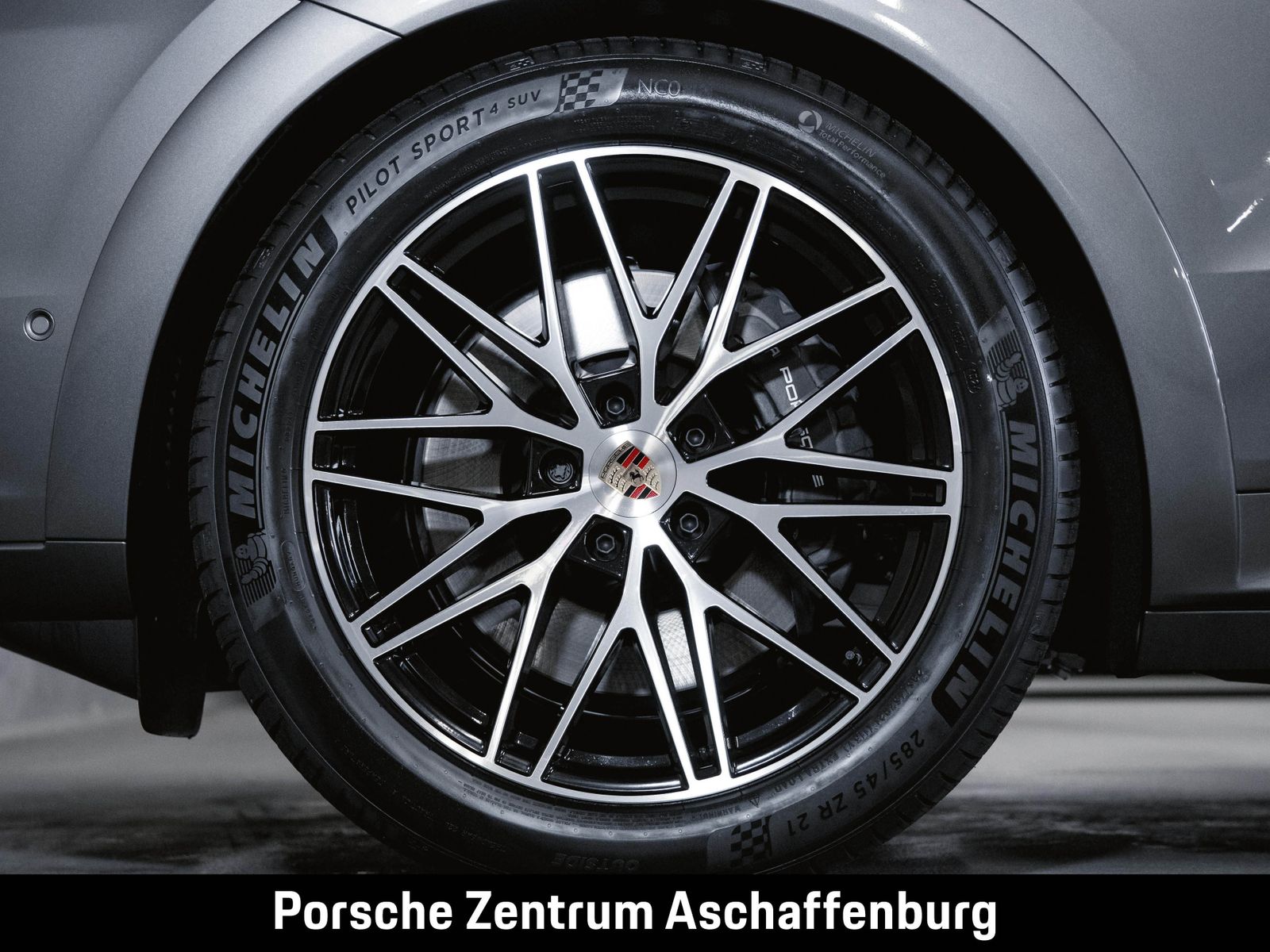 Porsche Cayenne E-Hybrid Sportabgasanlage Sportlenkrad