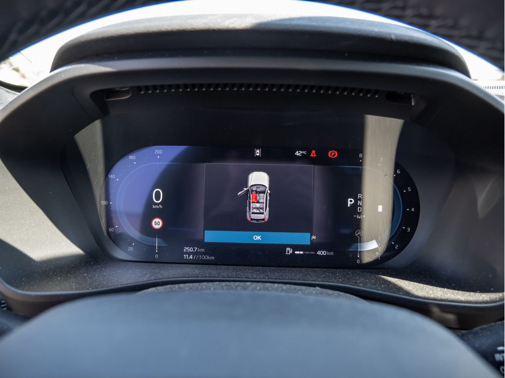 Volvo XC40 2.0 Plus Dark - Samsaru's Car Outlet