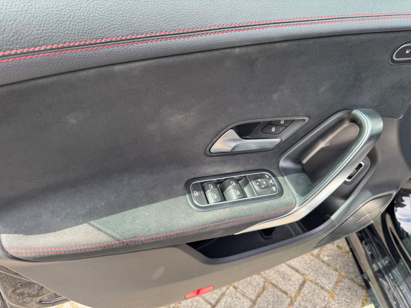 Mercedes-Benz CLA 220 d AMG Line - Samsaru's Car Outlet