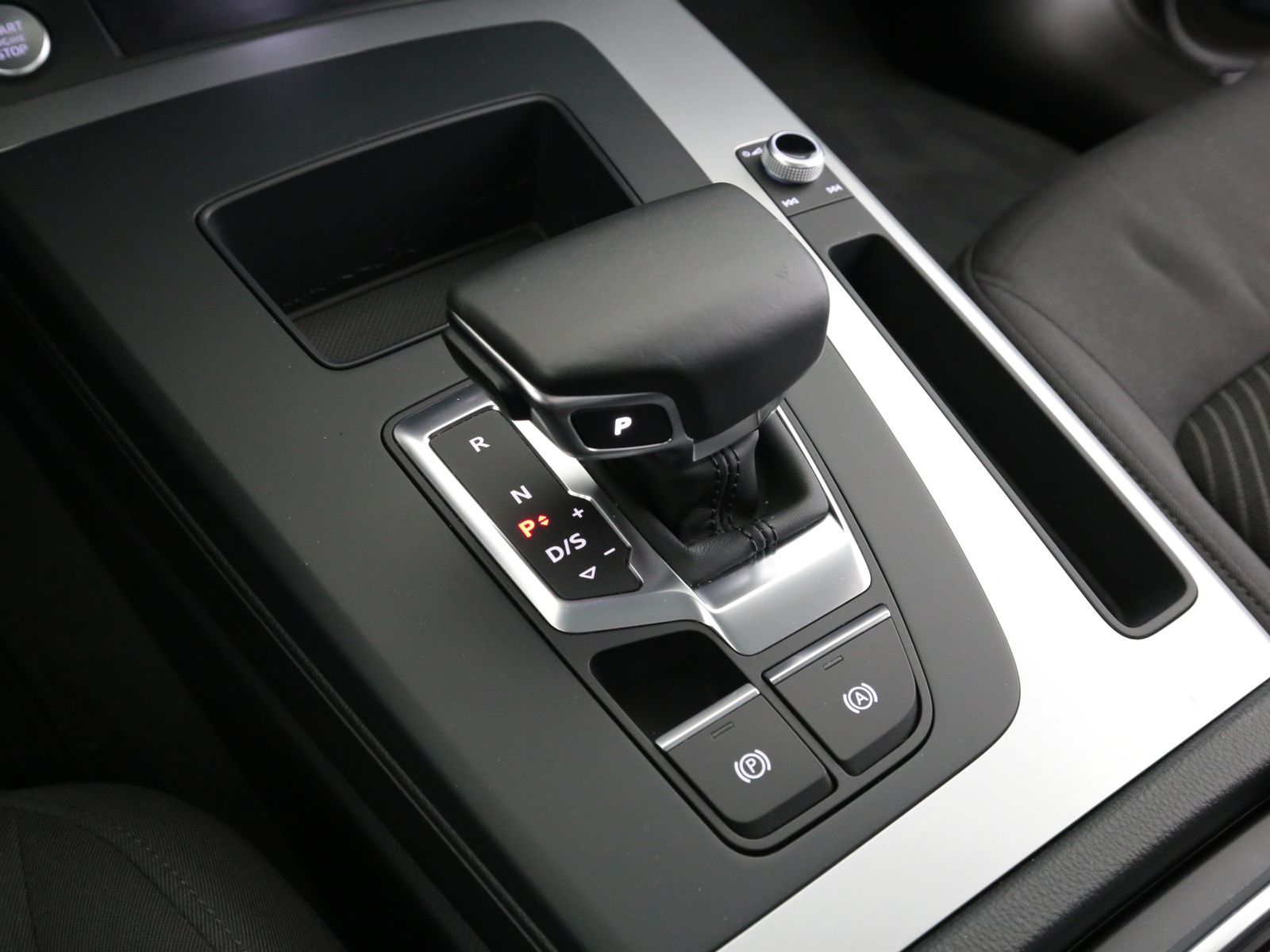 Audi Q5 40 TDI quattro S tronic - Samsaru's Car Outlet