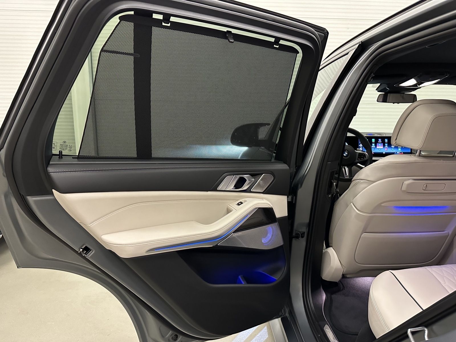 BMW X5 M60i xD Bowers/Carbon/Standhzg/AHK/Sky