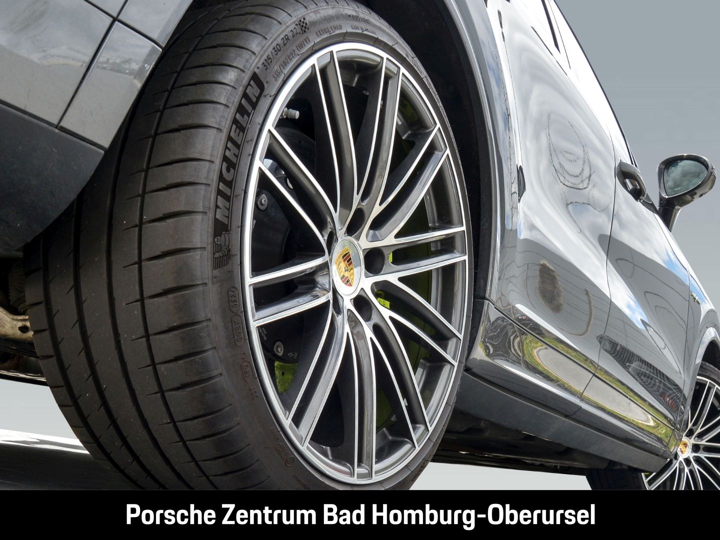 Porsche Cayenne Turbo S E-Hybrid Coupe Burmester 22-Zoll
