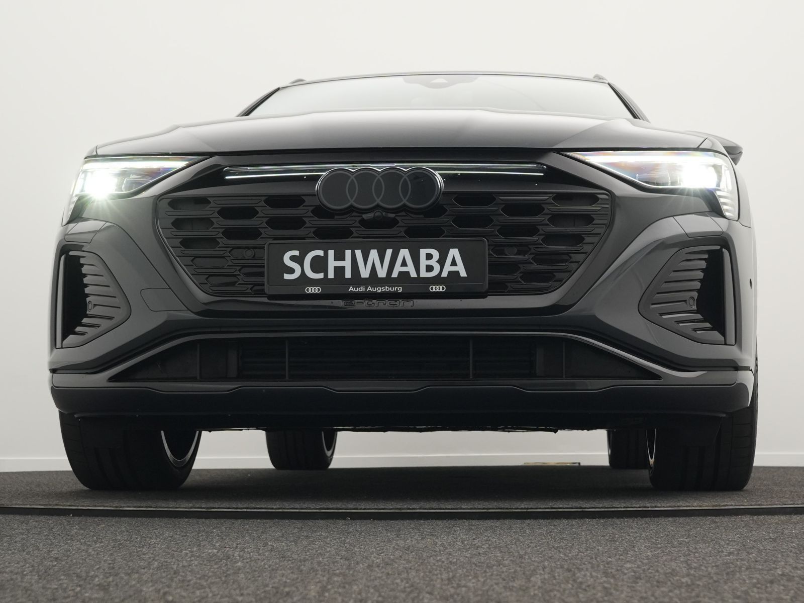 Audi Q8 e-tron 50 quattro 2x S line*Opt.schw*PANO*AHK