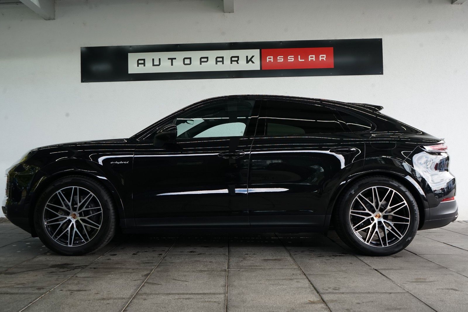 Porsche Cayenne Coupe E-Hybrid/P-Display/AHK/BOSE/14W/AC
