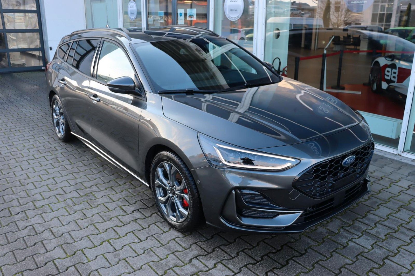 Ford Focus ST-Line X 1.0 Matrix LED 4,99% FIN*