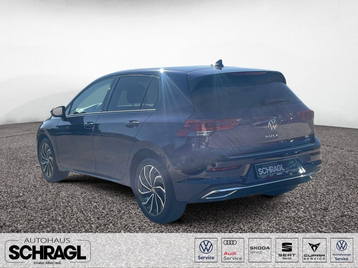 Volkswagen Golf VIII 1.5 eTSI DSG MOVE+ - Samsaru's Car Outlet