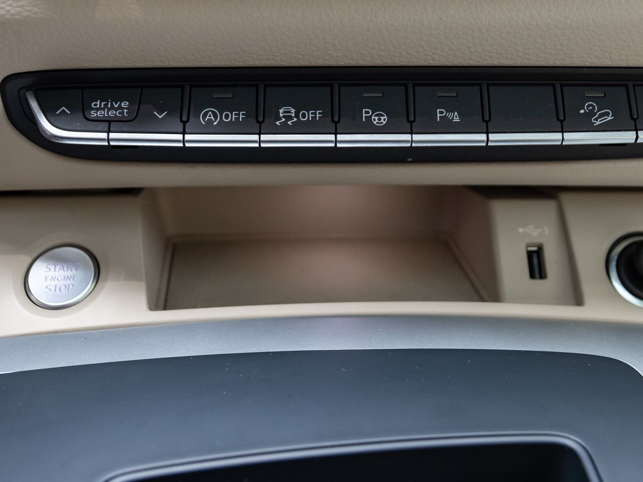 Audi Q5 40 TDI quattro - Samsaru's Car Outlet
