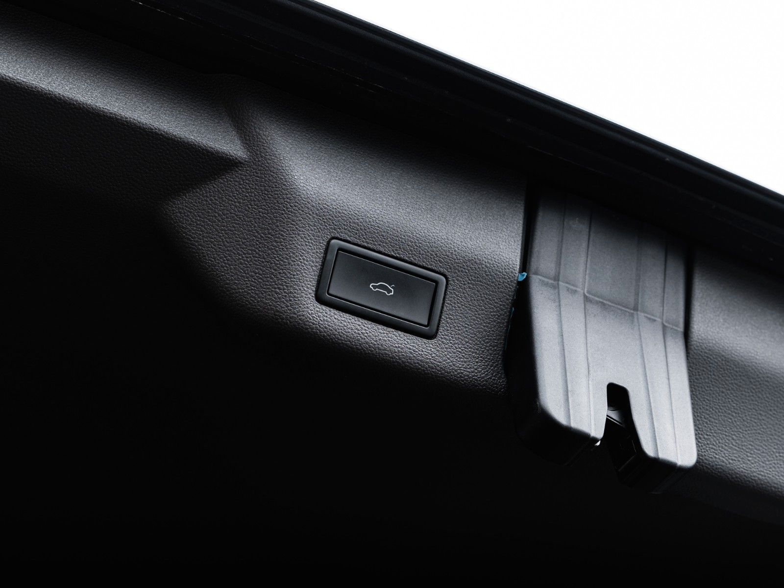 Volkswagen T7 Multivan LANG 100% VOLL TSDHZG LEDER PANO