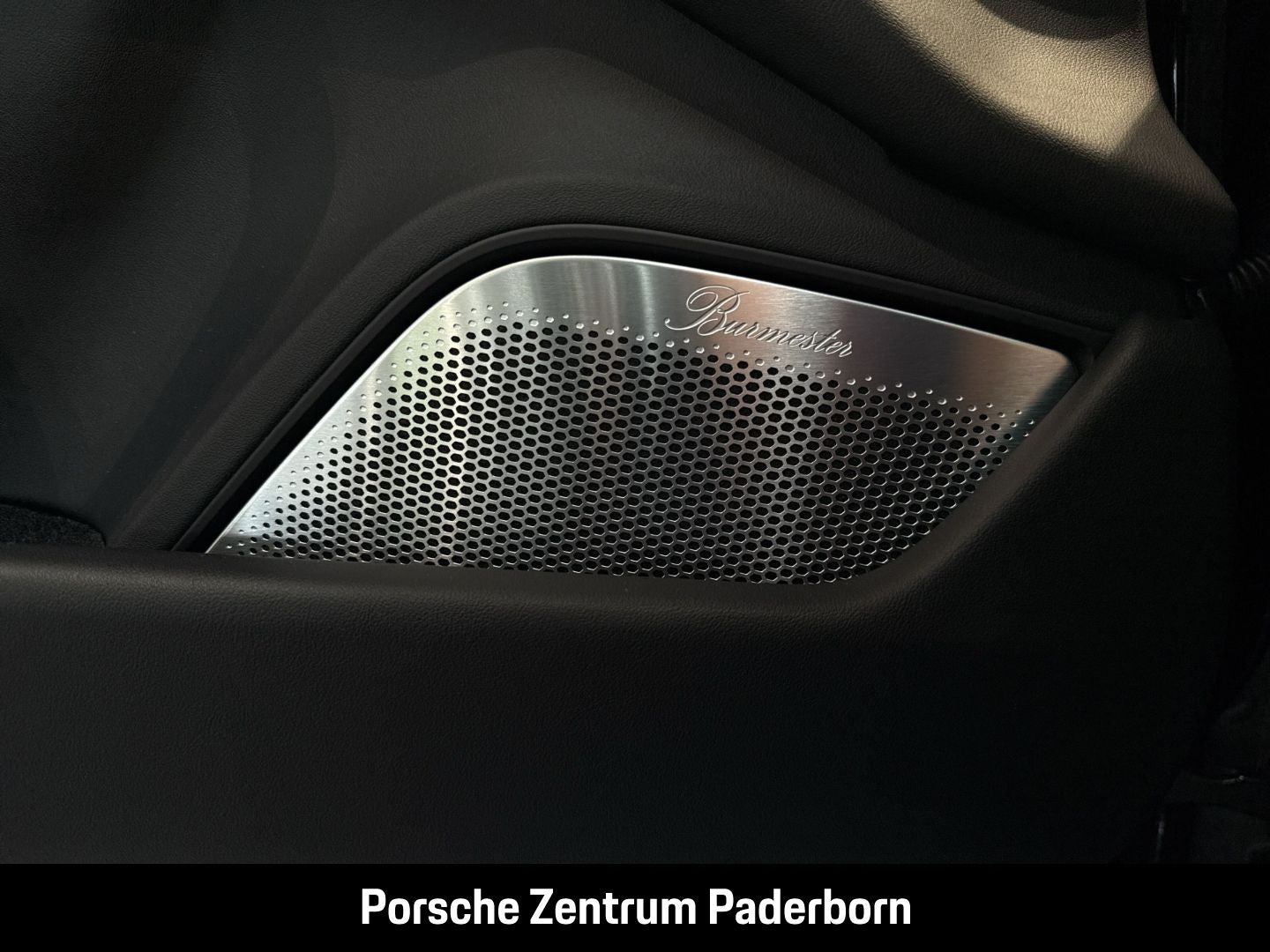 Porsche Taycan 4S Cross Turismo InnoDrive Surround-View