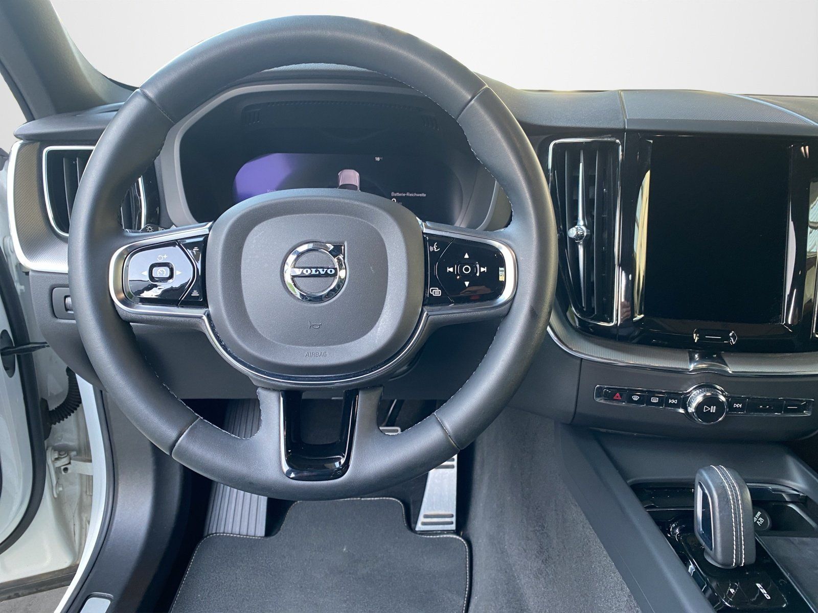 Volvo XC60 T8 R Design LED*AHK*