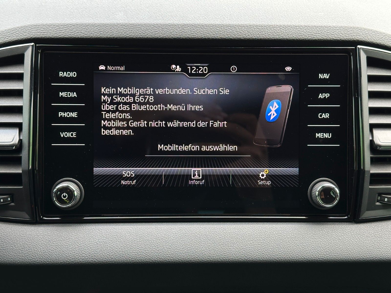 Skoda 2.0TDi 4x4 DSG Sportline AHK Side Assist LM19"