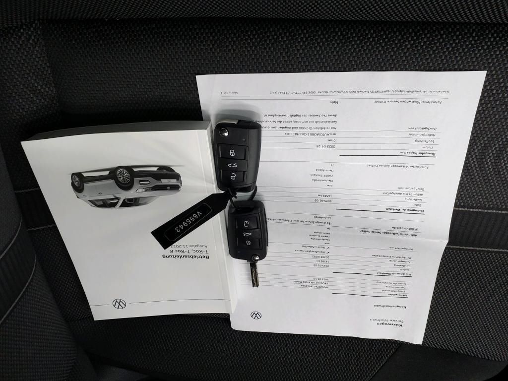 Volkswagen T-Roc 1.0 TSI - Samsaru's Car Outlet