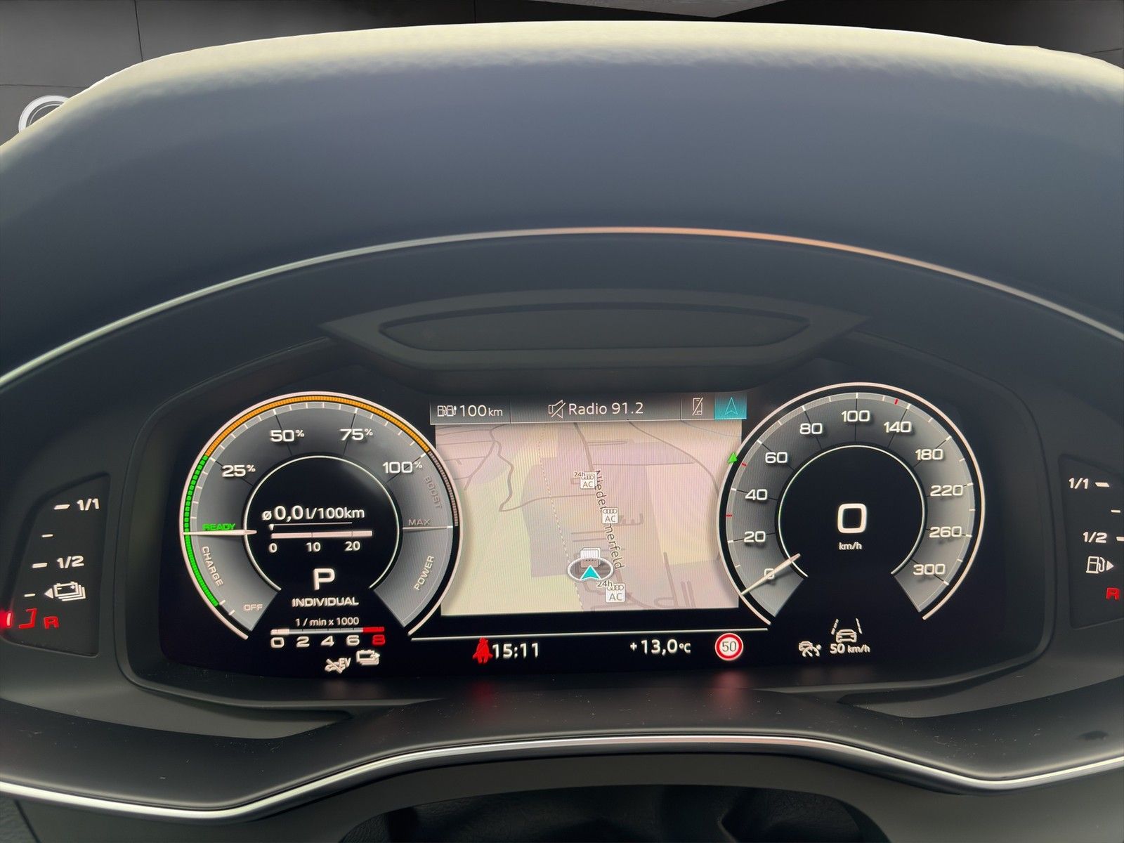 Audi A6 Avant 55 TFSI e q. S line Pano+AHK+Matrix+B&O