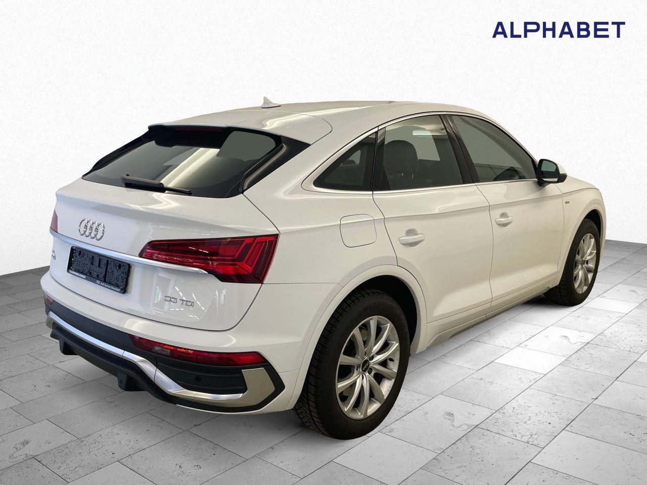 Audi Q5 35 Sportback 2.0 TDI S line - Samsaru's Car Outlet