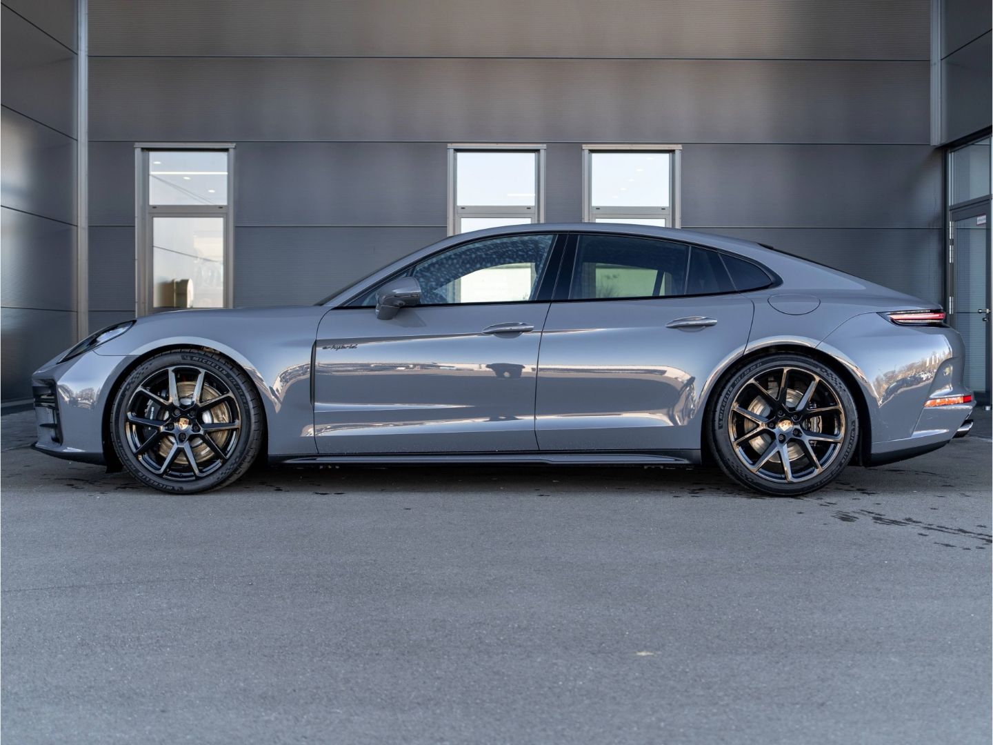 Porsche Panamera 4S E-Hybrid SportDesign HD-Matrix
