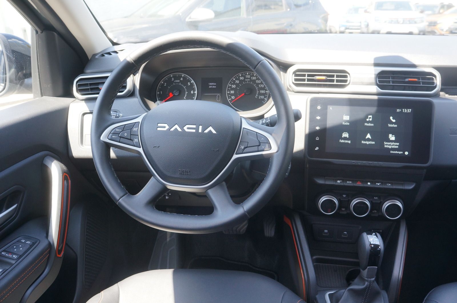 Dacia Duster TCe150AUTOM - Samsaru's Car Outlet