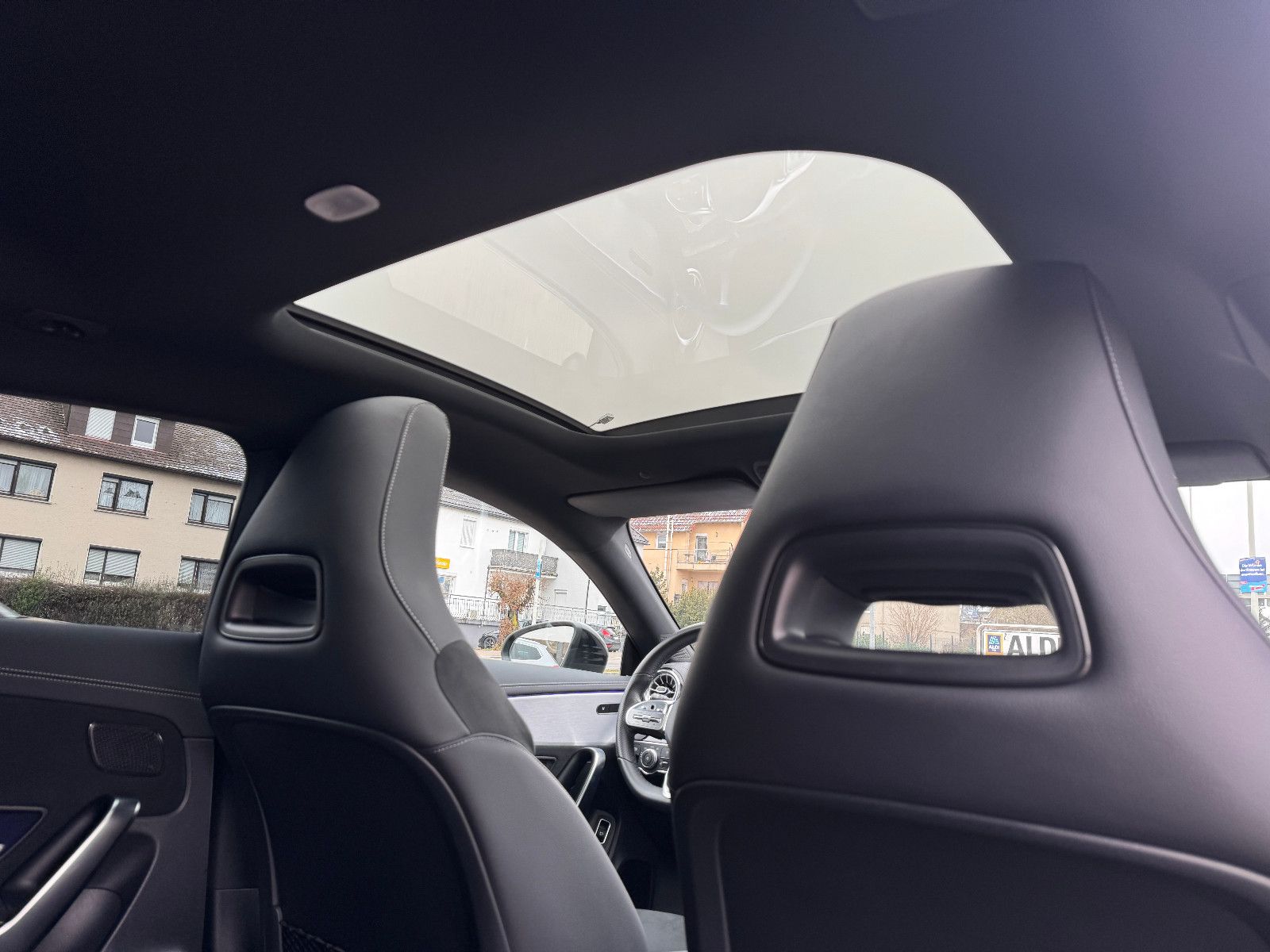 Mercedes-Benz CLA 200 d 4M EDITION AMG LINE - Samsaru's Car Outlet