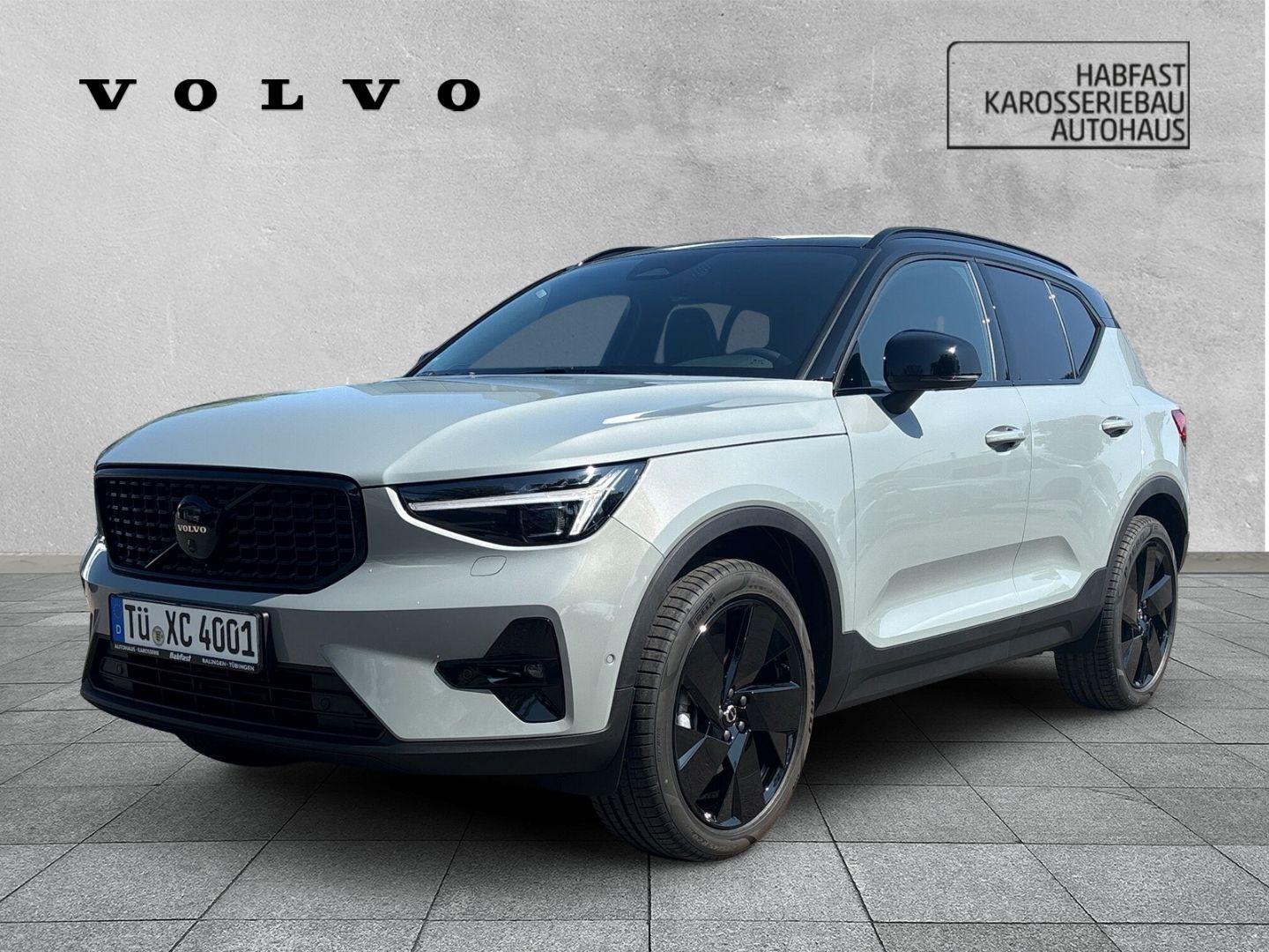 Volvo XC40 B4 Ultra Black Edition AHK Digitales Cockpi
