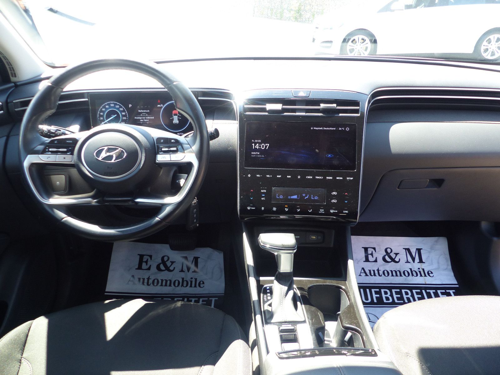 Hyundai Tucson Select 2WD - Samsaru's Car Outlet