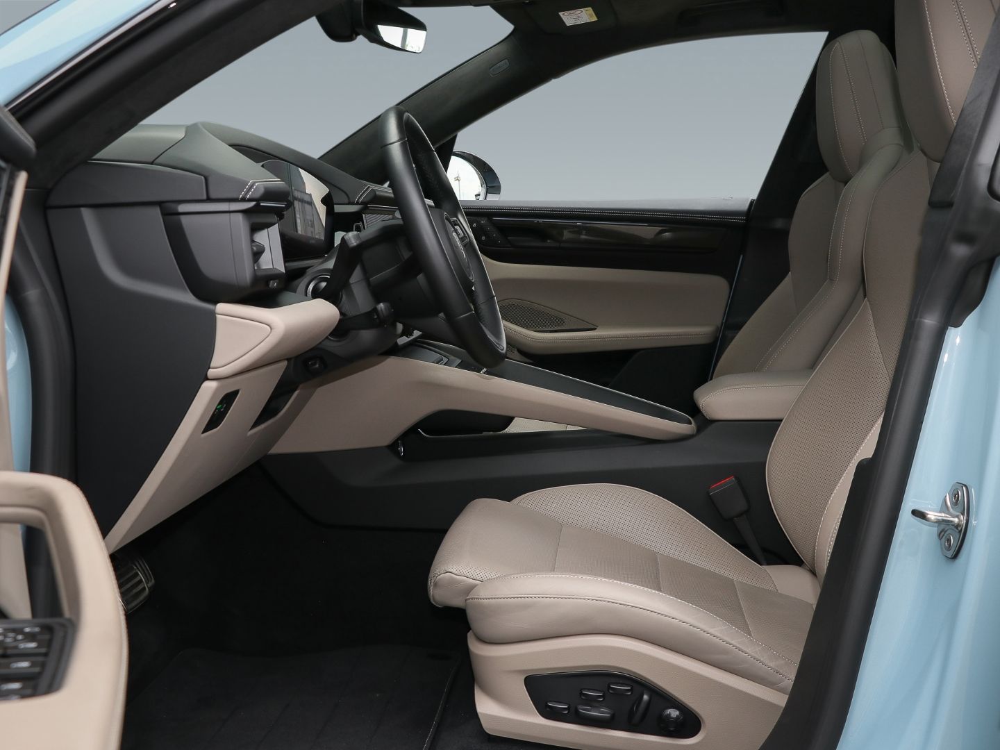 Porsche Macan Turbo InnoDrive HA-Lenkung Surround View