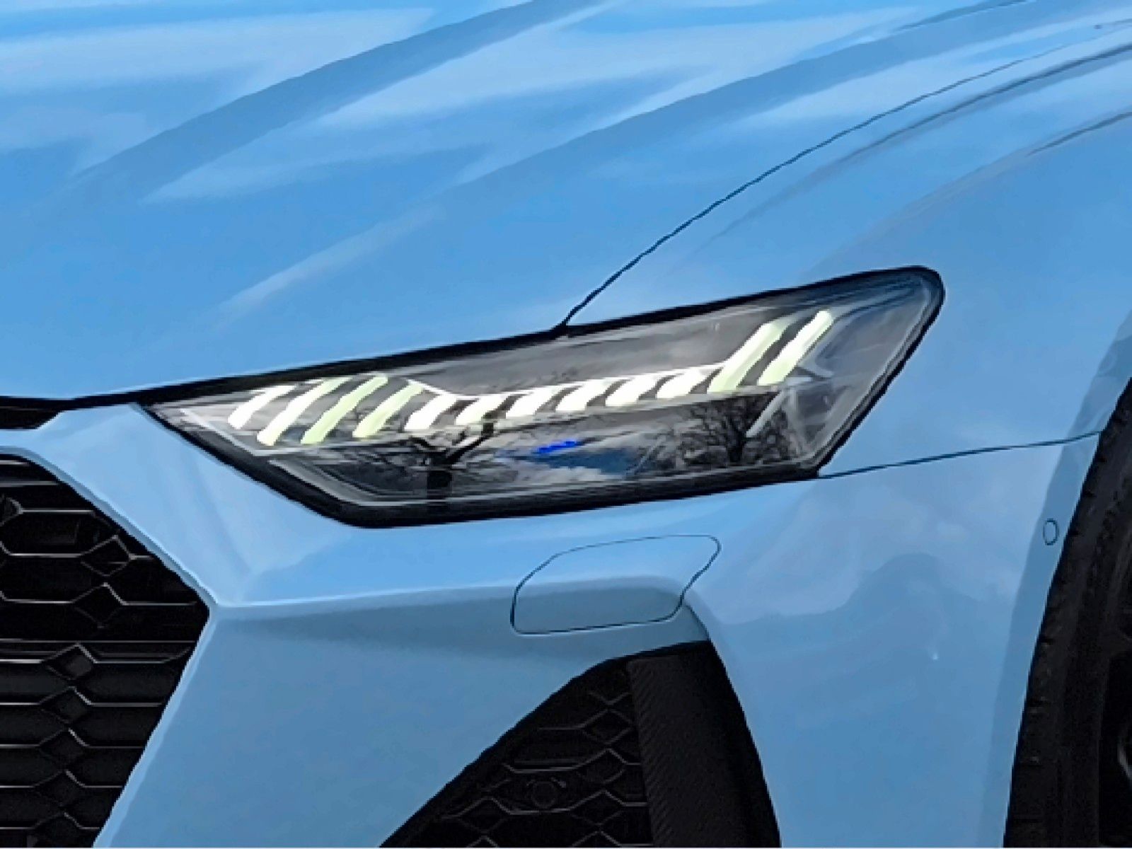 Audi RS6 Avant quattro perf. exclusive/Carbon/B&O/305