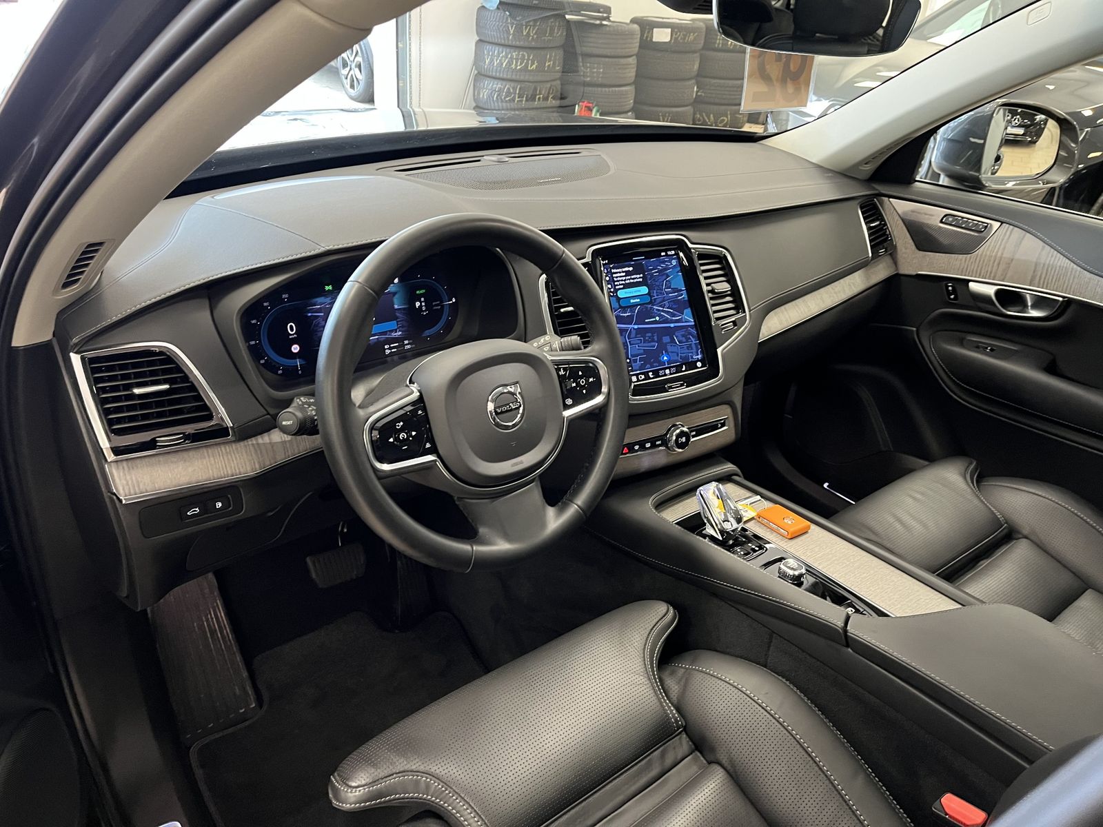 Volvo XC90 Plus Bright T8 Recharge AWD*7-Sitzer*Leder*