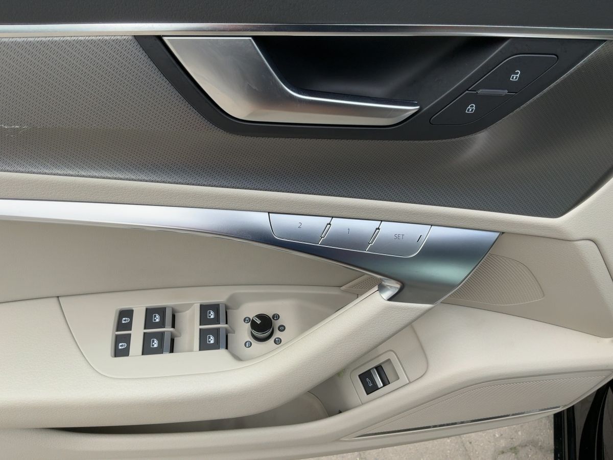 Audi A6 Avant 50 TDI QU SPORT - Samsaru's Car Outlet