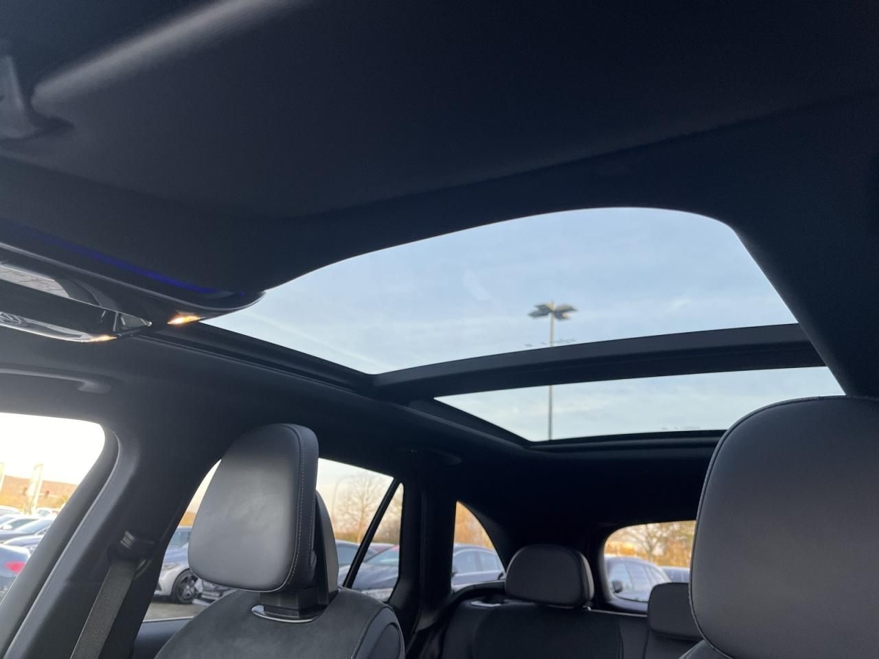 Mercedes-Benz GLC 220 d 4MATIC AMG+NIGHT+DIGI LIGHT+MEMORY+360