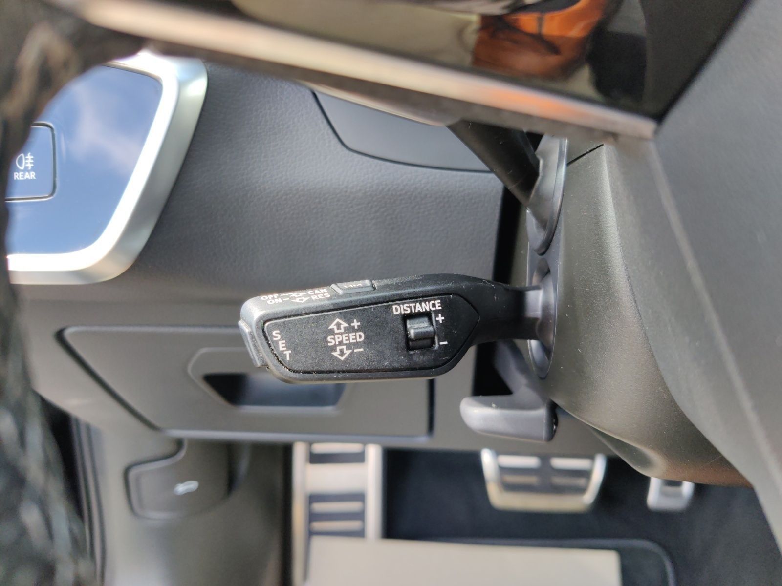 Audi A6 Avant 55 TFSI e q. S-Tronic Sport - Samsaru's Car Outlet