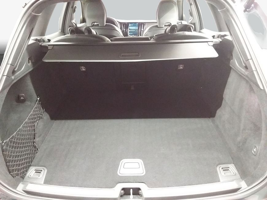 Volvo XC60 B4 D AWD Plus Dark