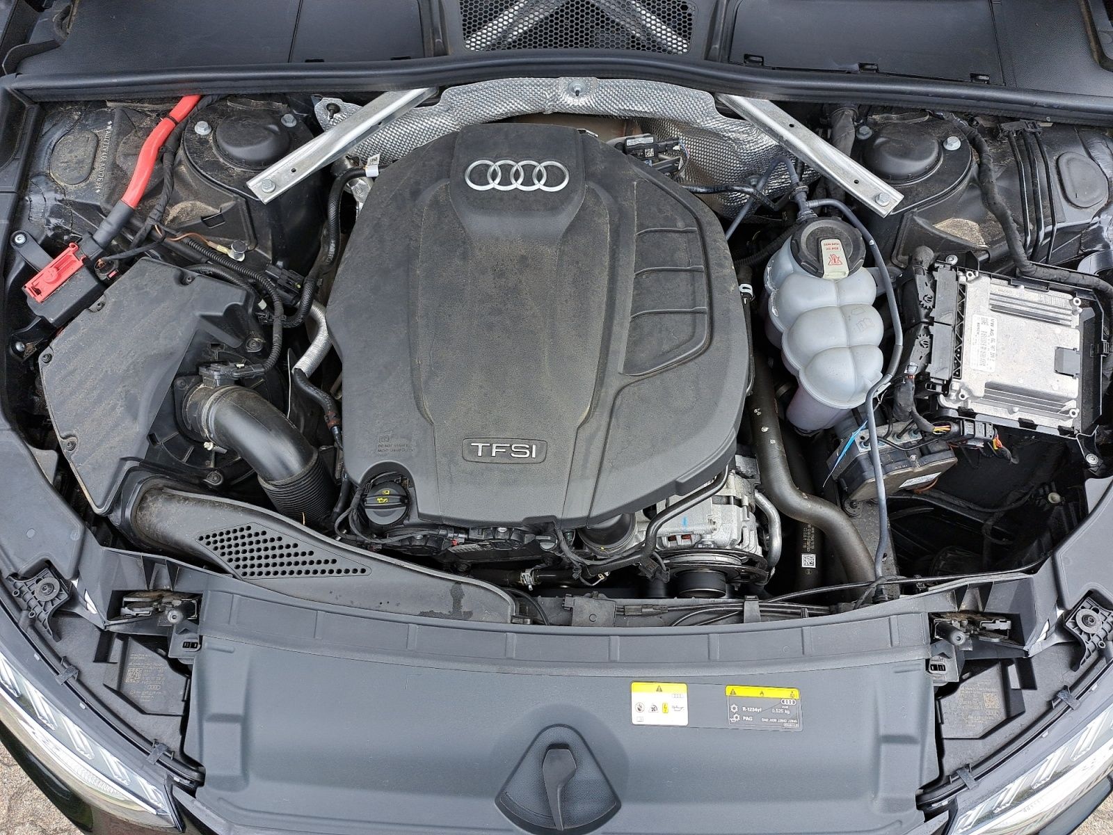 Audi A4 Avant advanced 40 TFSI S tronic - Samsaru's Car Outlet