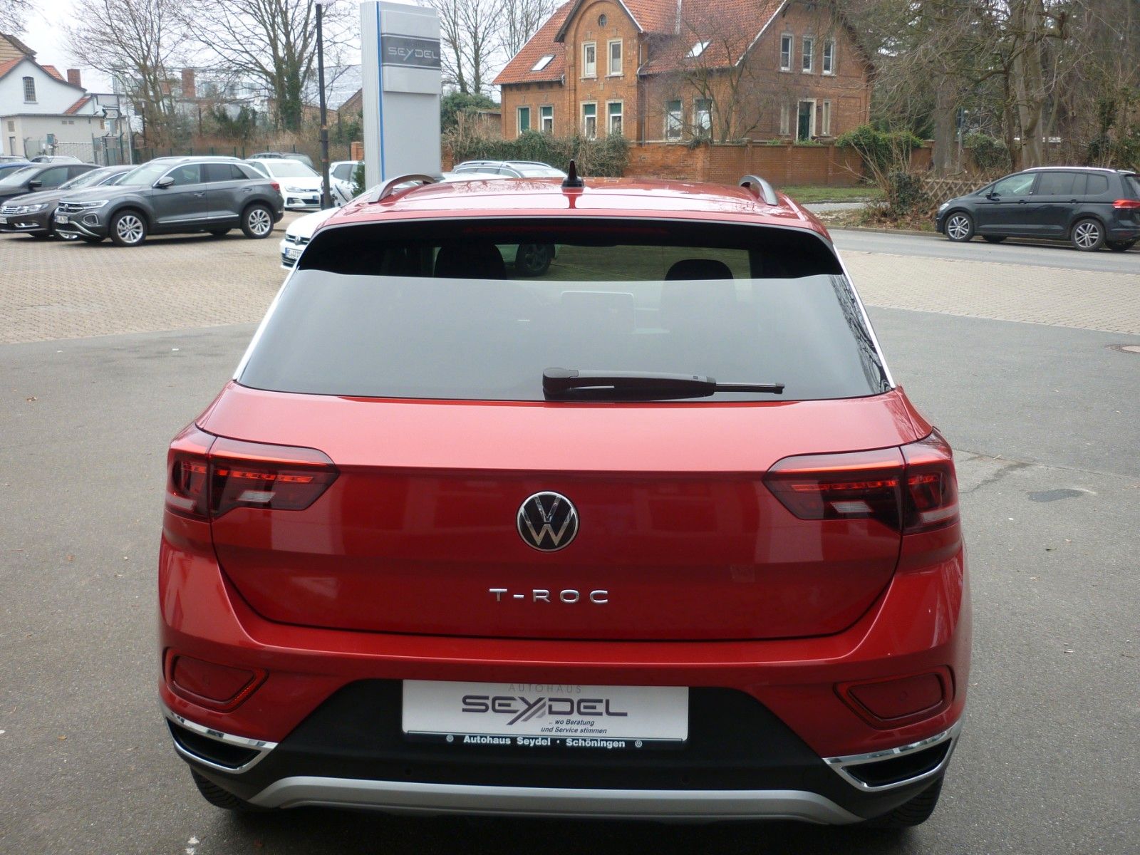 Volkswagen T-Roc Style 1.5 TSI - Samsaru's Car Outlet