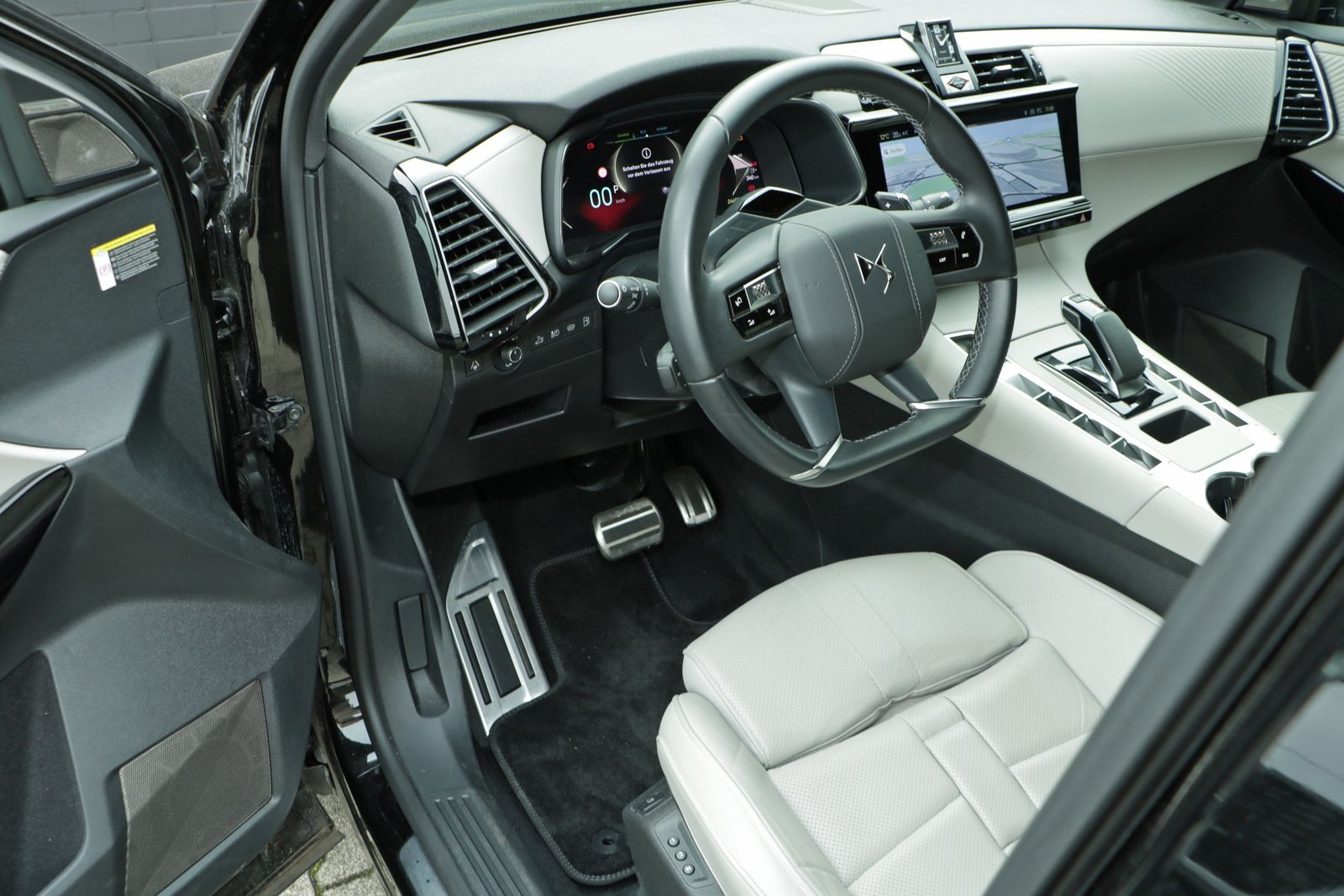 DS Automobiles DS7 Crossback 1.6 Hybrid 4x4 Navi/ Sitzh./ Focal