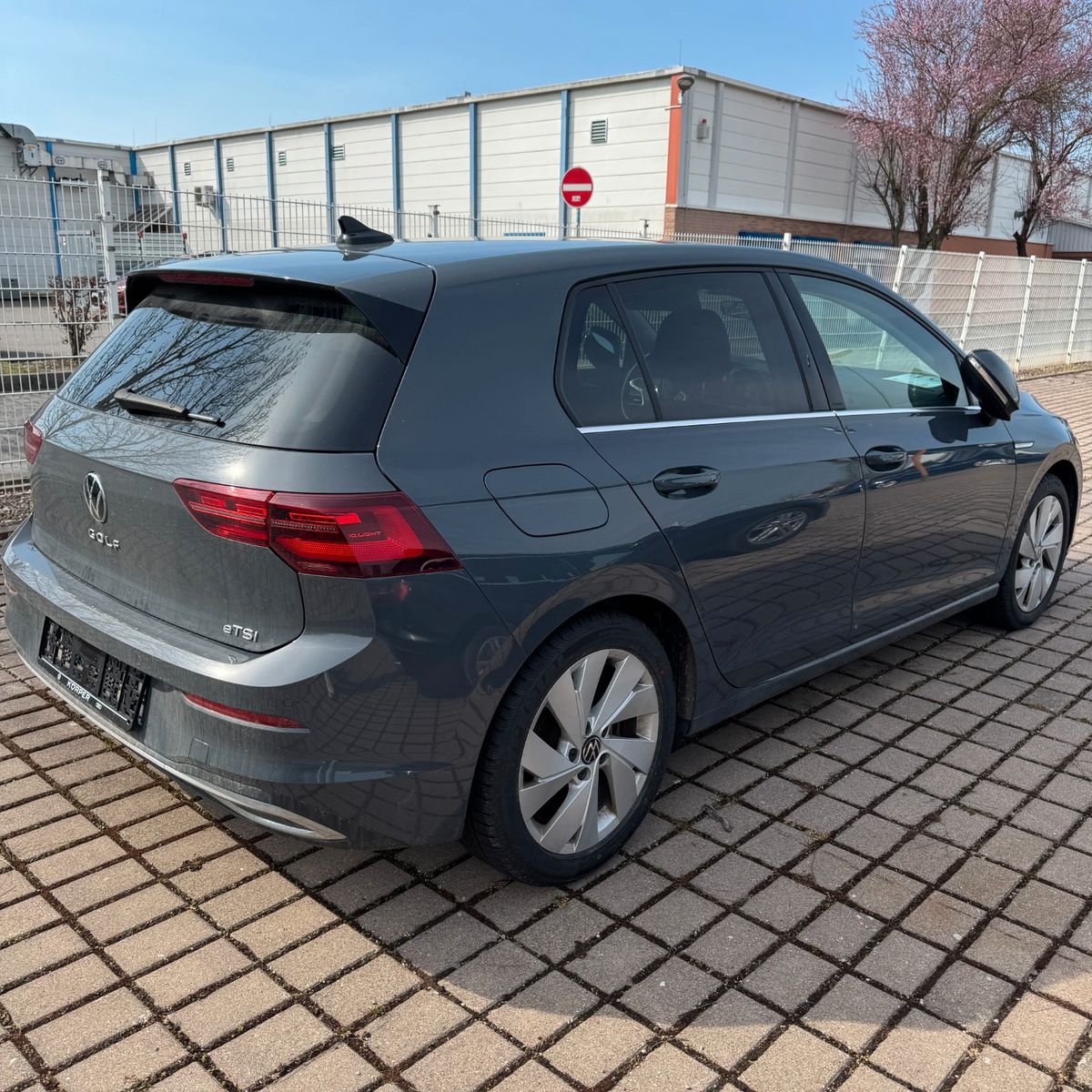 Volkswagen Golf VIII Lim. Style 1.5 eTSI - Samsaru's Car Outlet