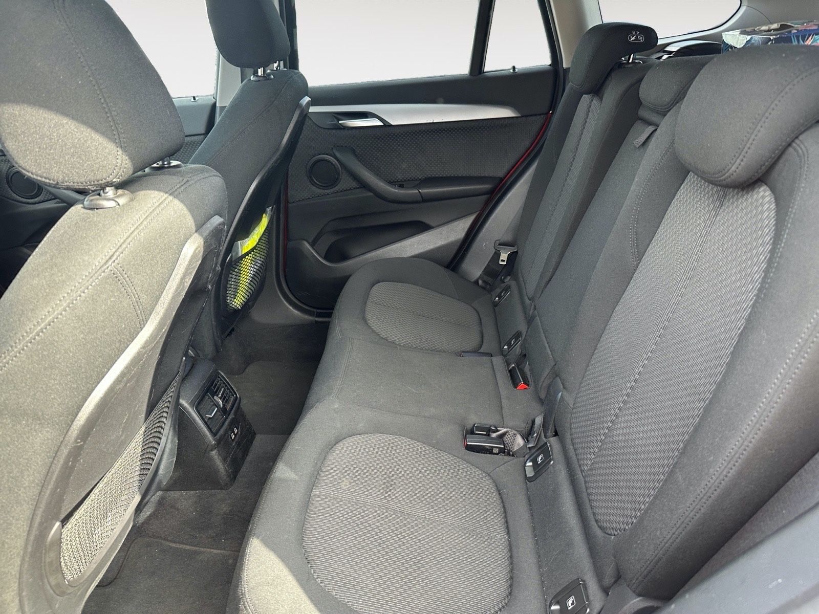BMW X1 xDrive 25 d Advantage - Samsaru's Car Outlet