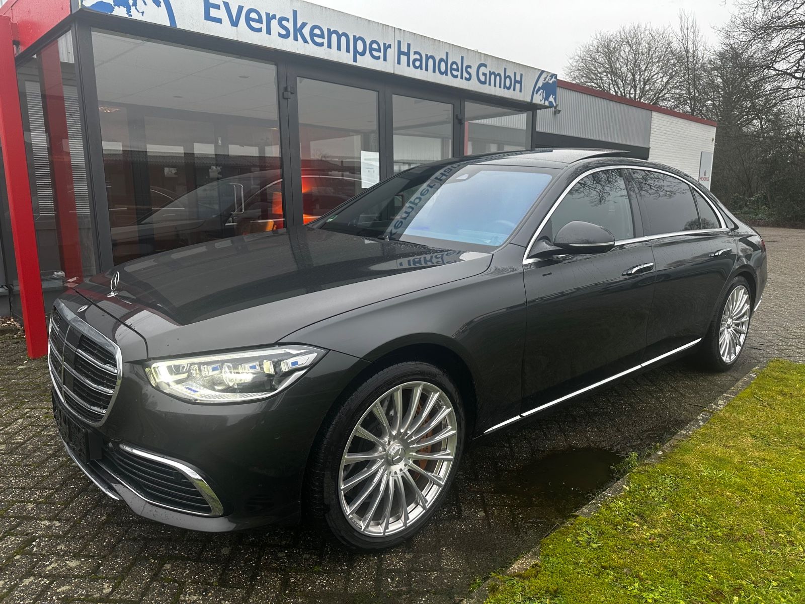 Mercedes-Benz S580 4M AMG - Samsaru's Car Outlet