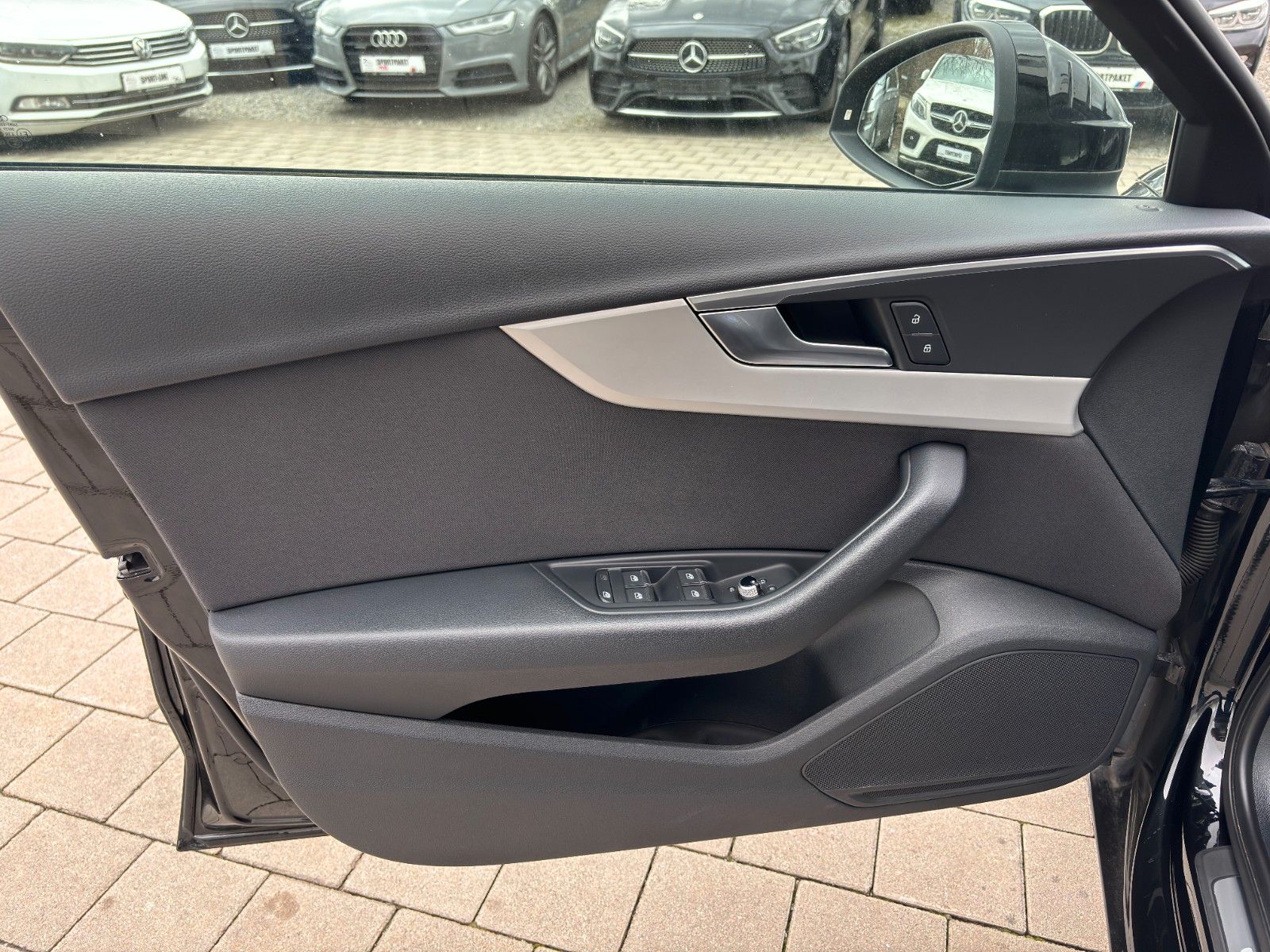 Audi A4 Avant 35 TDI S-Tronic - Samsaru's Car Outlet