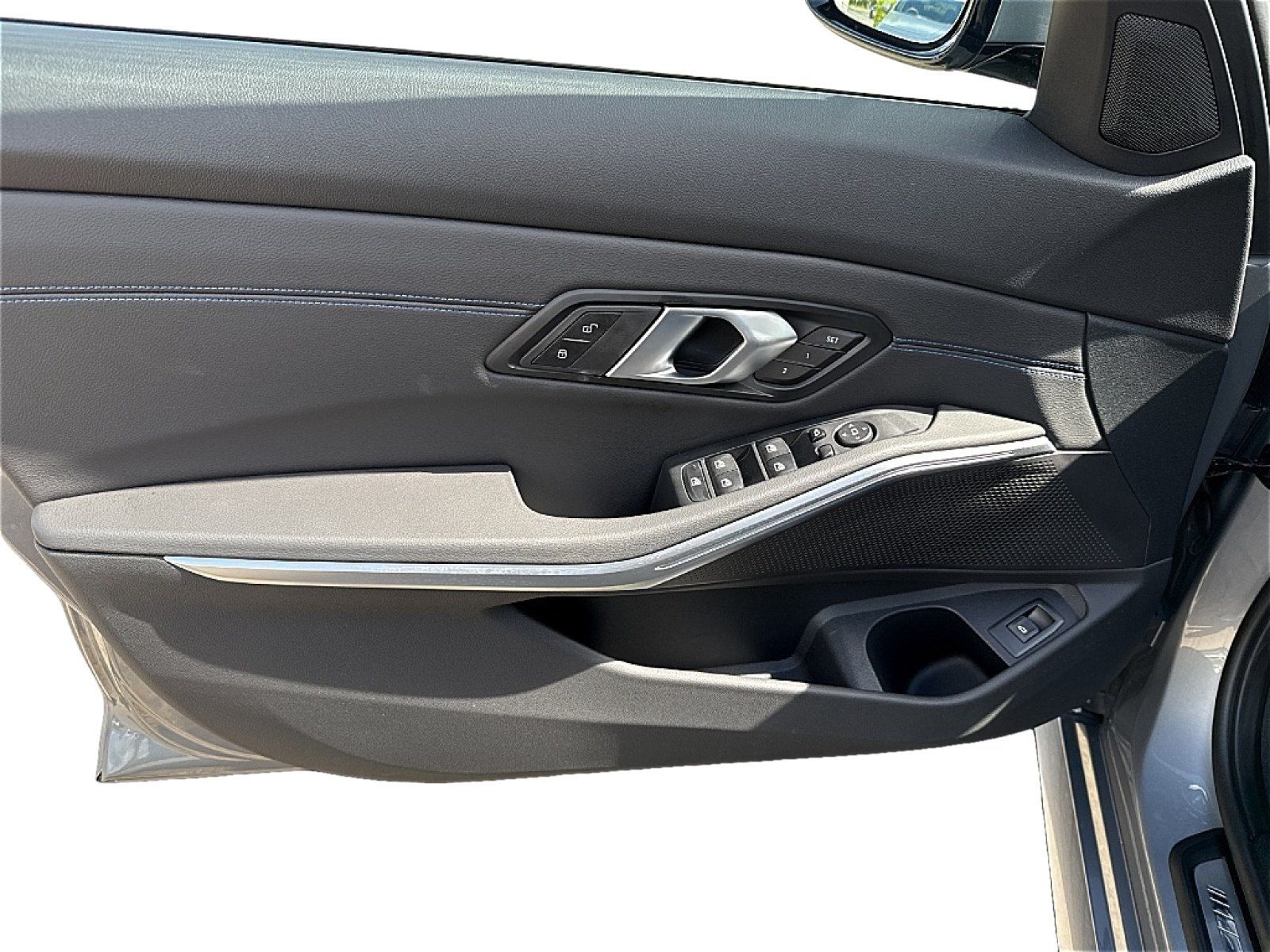 BMW 320d xDrive Touring AHK 360° HEAD-UP RFK HIFI BT