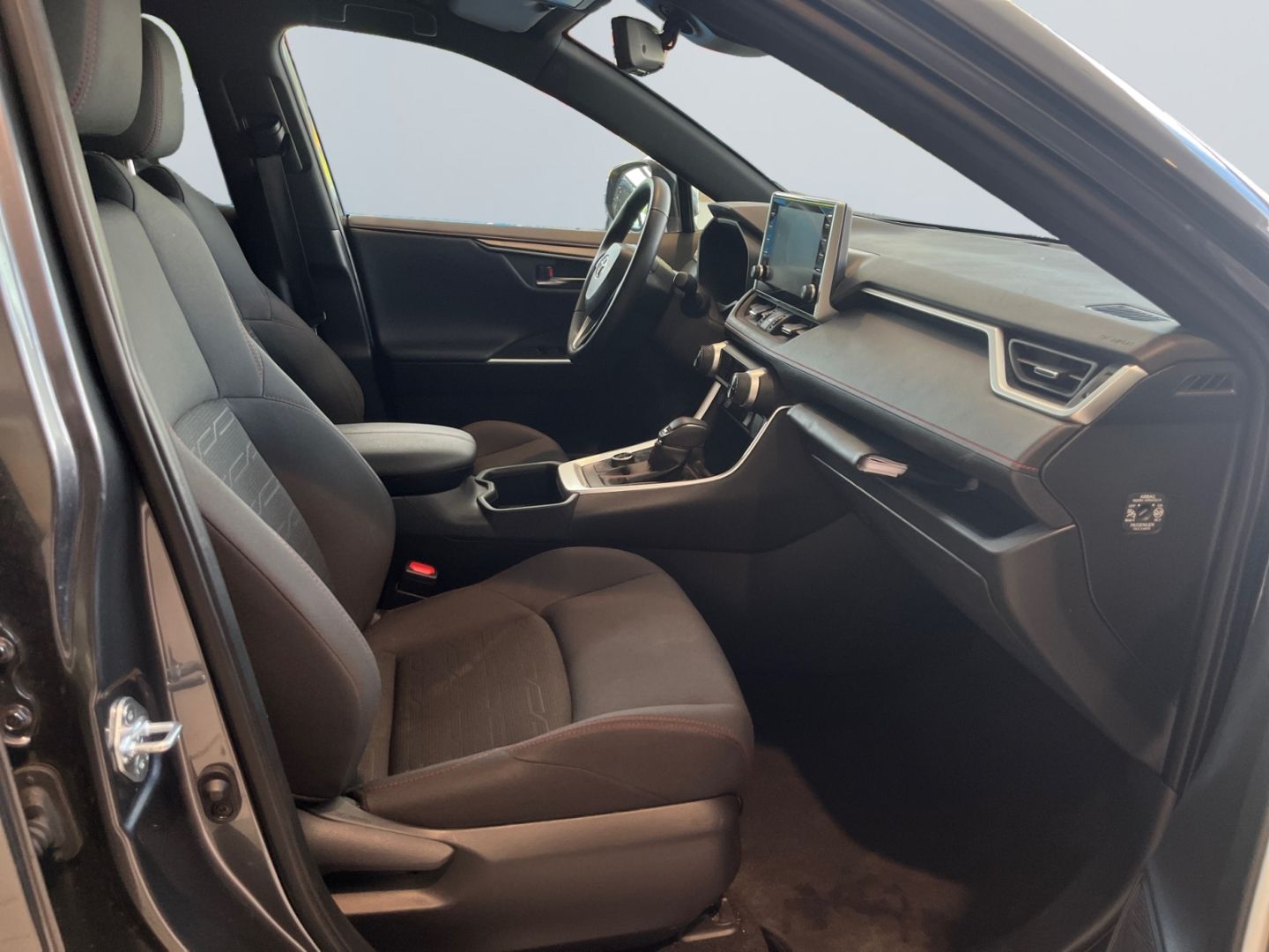 Toyota RAV 4 Plug-in-Hybrid - Samsaru's Car Outlet