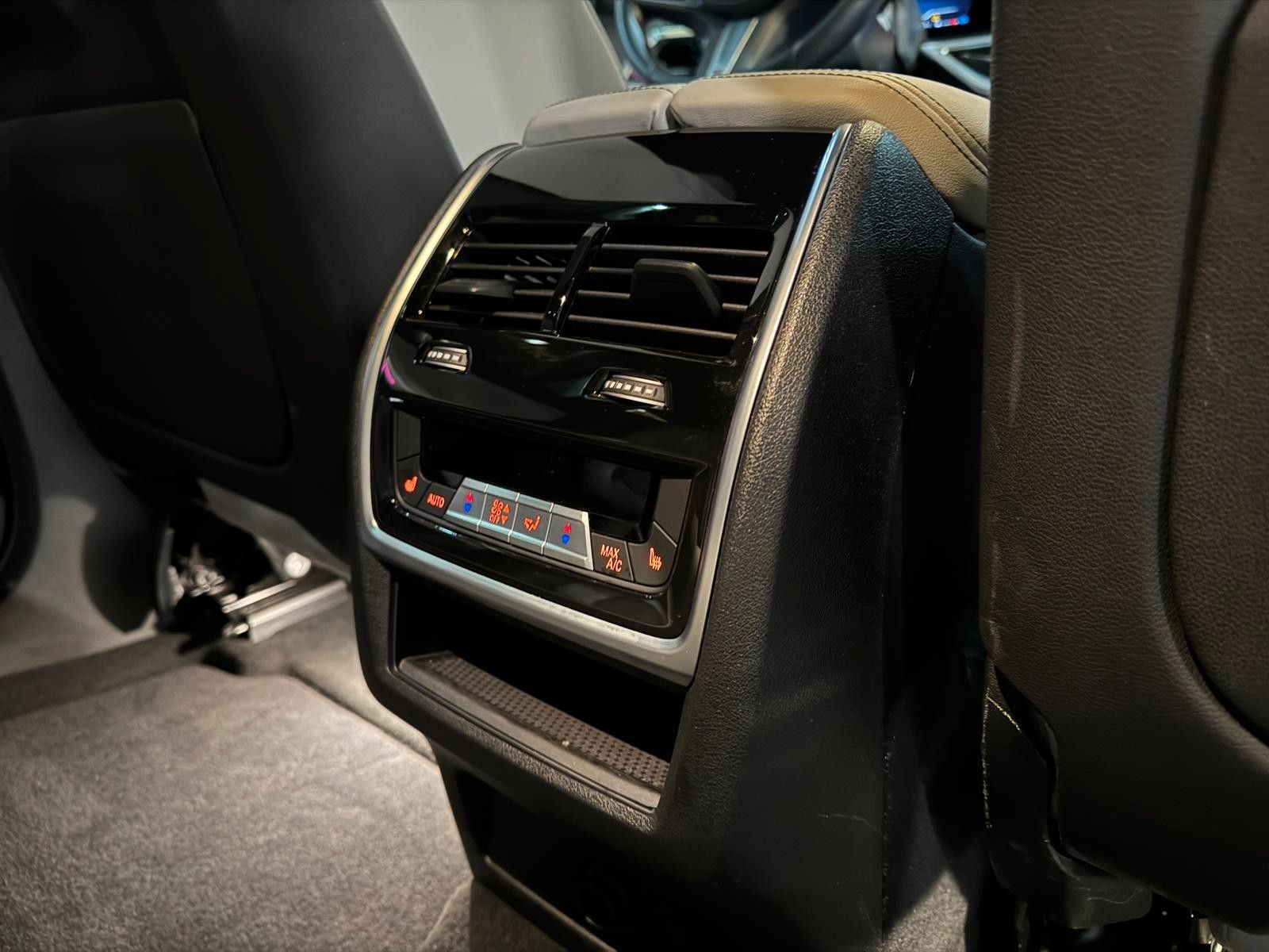 BMW X6 xDrive 40d M Sport Pro 22" Pano AHK ACC+