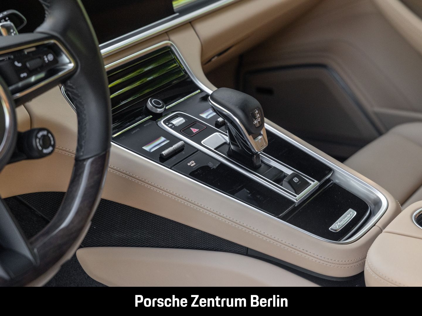 Porsche Panamera 4 E-Hybrid Platinum Edition InnoDrive