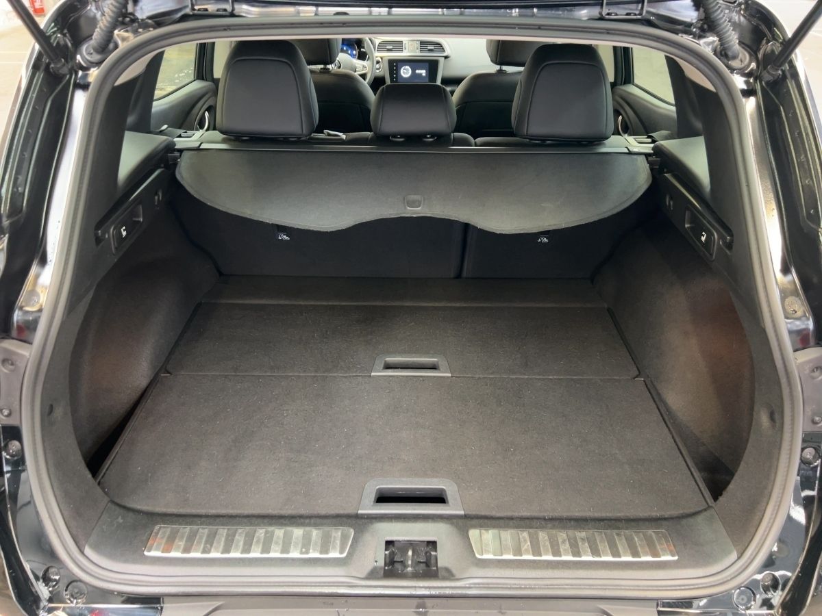 Renault Kadjar LIMITED DELUXE TCE 140 EDC - Samsaru's Car Outlet