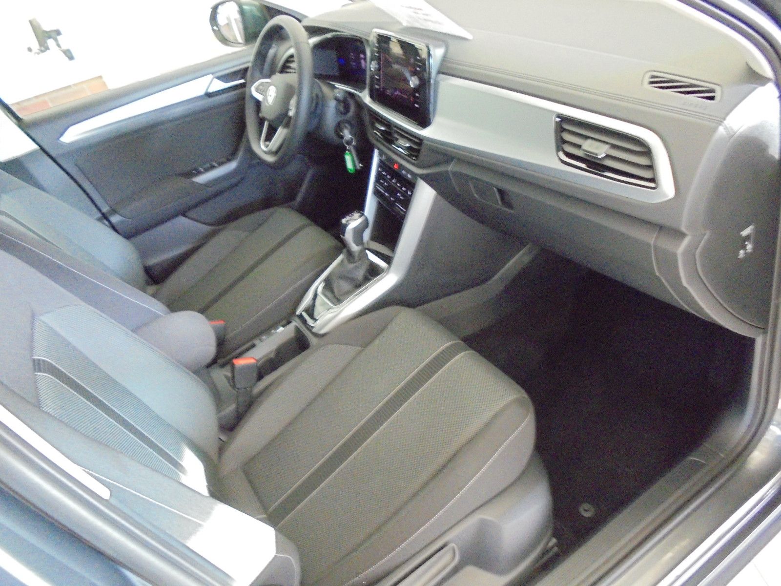 Volkswagen T-Roc TDI DSG Life - Samsaru's Car Outlet